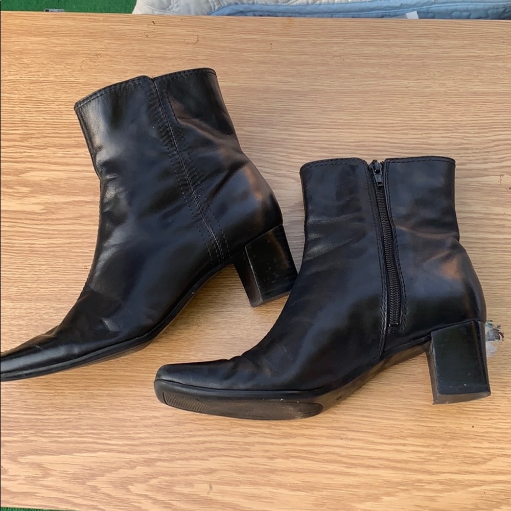 Nine West leather booties-  NW7SOLSET